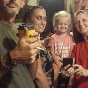 Meet your Posher, Crystal